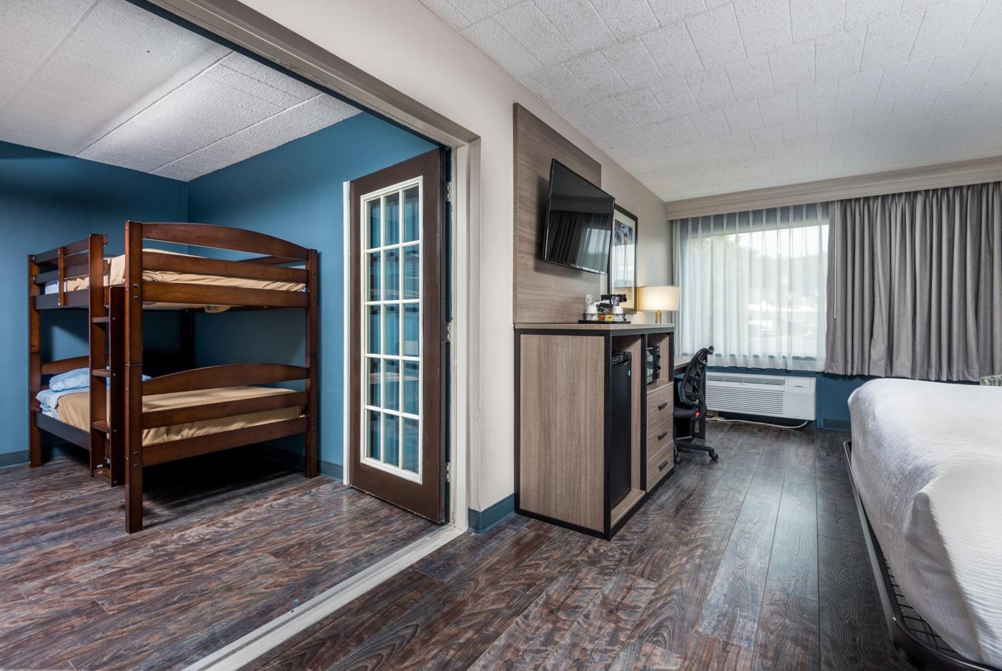 Baymont By Wyndham Poconos Hotel Bartonsville