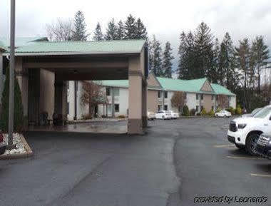Baymont By Wyndham Poconos Hotel Bartonsville