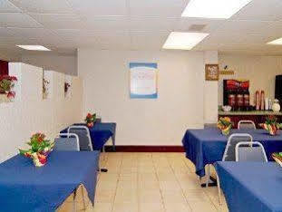 Baymont By Wyndham Poconos Hotel Bartonsville